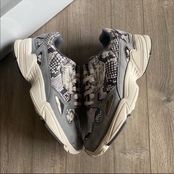 NWT Adidas Falcon Women’s Shoes - Picture 4 of 8